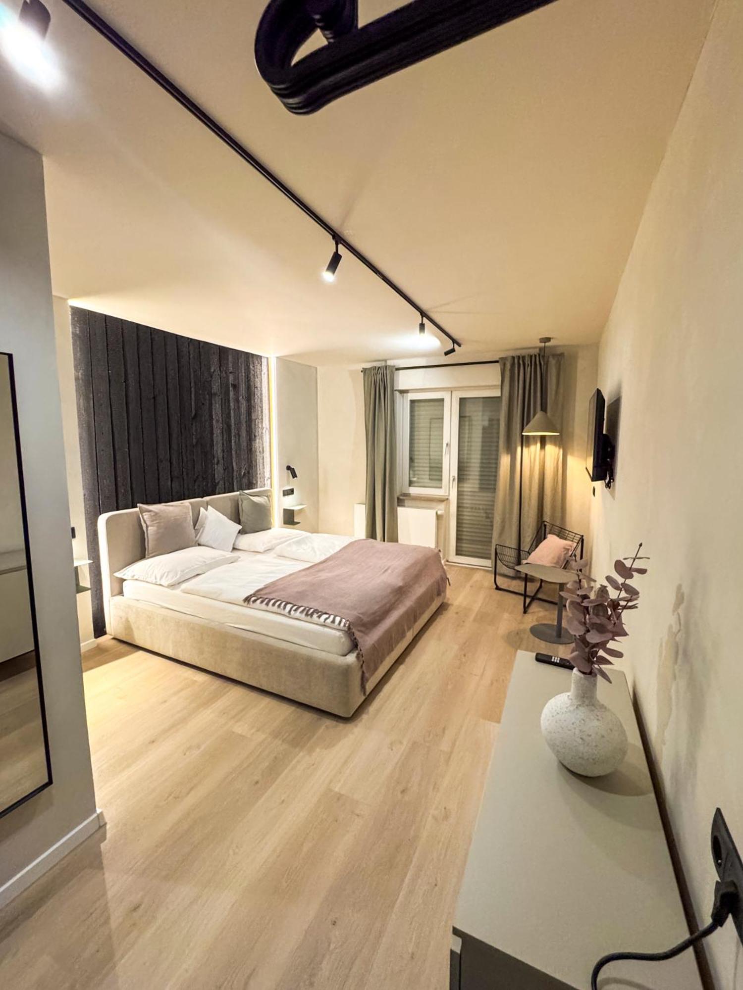 Hotel Weinhaus Kreuter 3*
